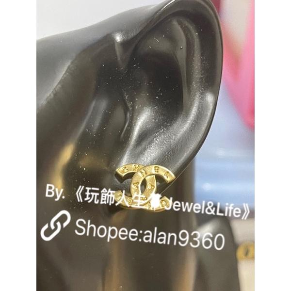 CHANEL 經典 日常生活 素面字母 金色 迷你 二手 雙C LOGO 造型  耳環-細節圖9