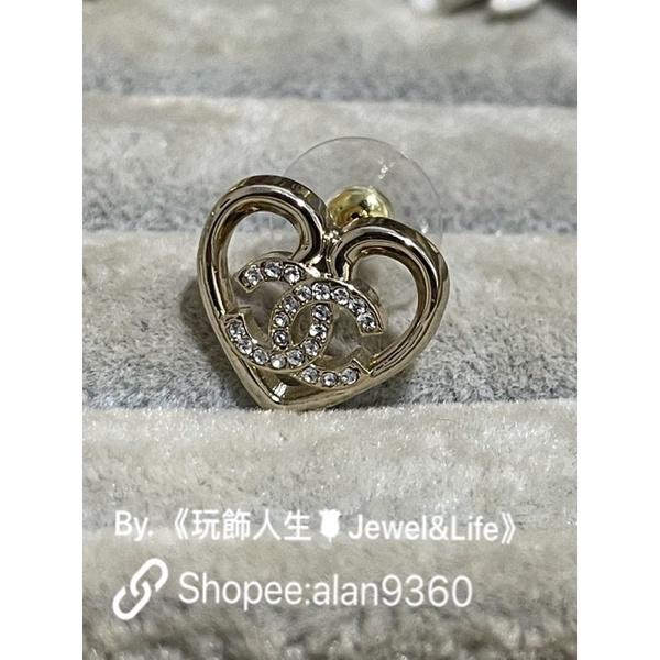 CHANEL 香奈兒 甜美 日常穿搭 愛心 鏤空 二手 淡金色 LOGO 迷你 水鑽  造型 耳環-細節圖6