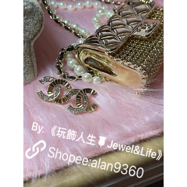CHANEL 香奈兒 簡約 設計 半邊 水鑽 半邊 方格 日常穿搭 二手 金色  造型 耳環-細節圖2