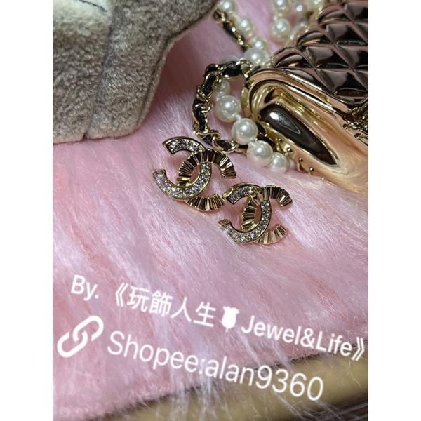 CHANEL 香奈兒 簡約 設計 半邊 水鑽 半邊 方格 日常穿搭 二手 金色  造型 耳環-細節圖3