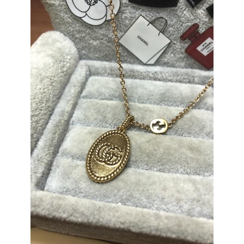 GUCCI 經典 超美  宮廷復古金 橢圓牌 二手 雙G 鎖骨 項鍊-細節圖3