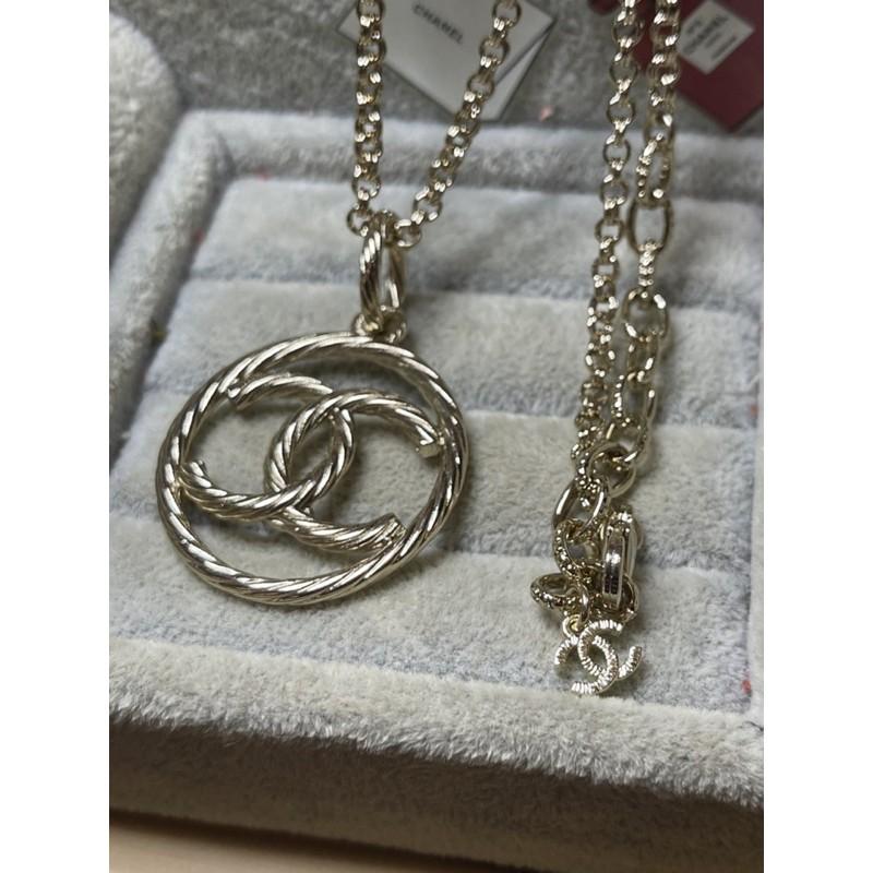 CHANEL 香奈兒 超美  淡金 麻花 二手 大圓形 雙C 鏤空 造型 項鍊-細節圖3