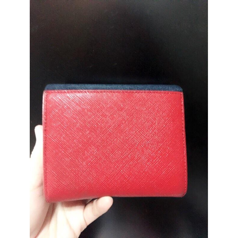 Agnes b 小b 💯 正品，深藍x紅混搭防刮牛皮經典Logo短夾-細節圖3