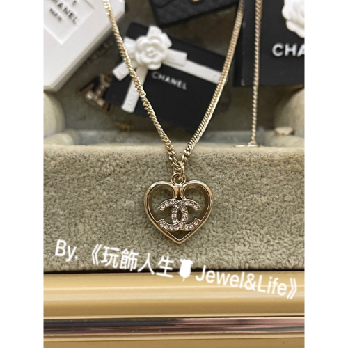 品牌經典 CHANEL 基本款 超美 愛心 鏤空 LOGO 水鑽 金色 迷你 二手 造型 項鍊