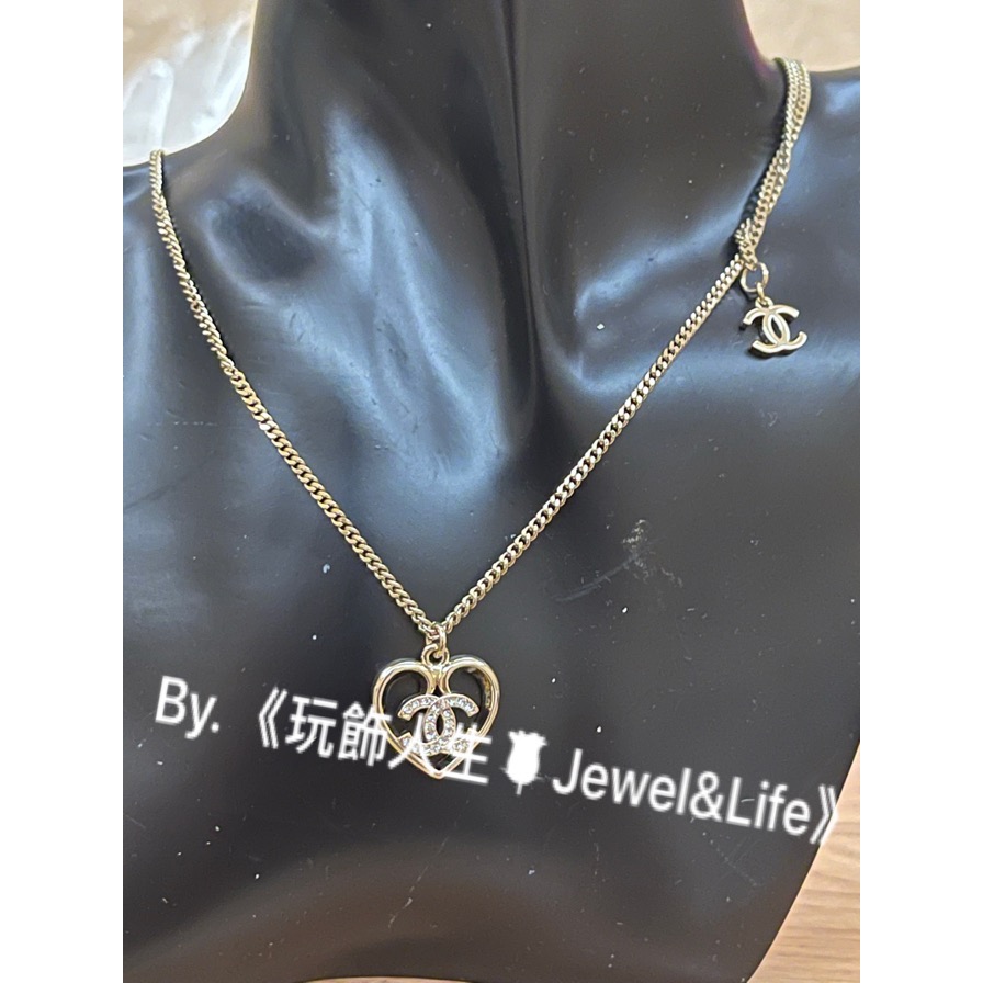 品牌經典💯  CHANEL 基本款 超美 愛心 鏤空 LOGO 水鑽 金色 迷你 二手 造型 項鍊-細節圖7