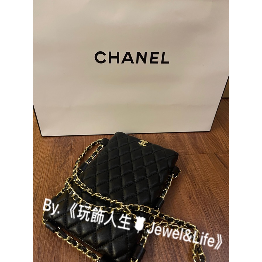 品牌VIP經典贈品MAKE UP系列💯 超美 黑色皮穿鍊 Chanel 金扣 斜背包 手機包 小廢包 斜背包 鏈帶包-細節圖8