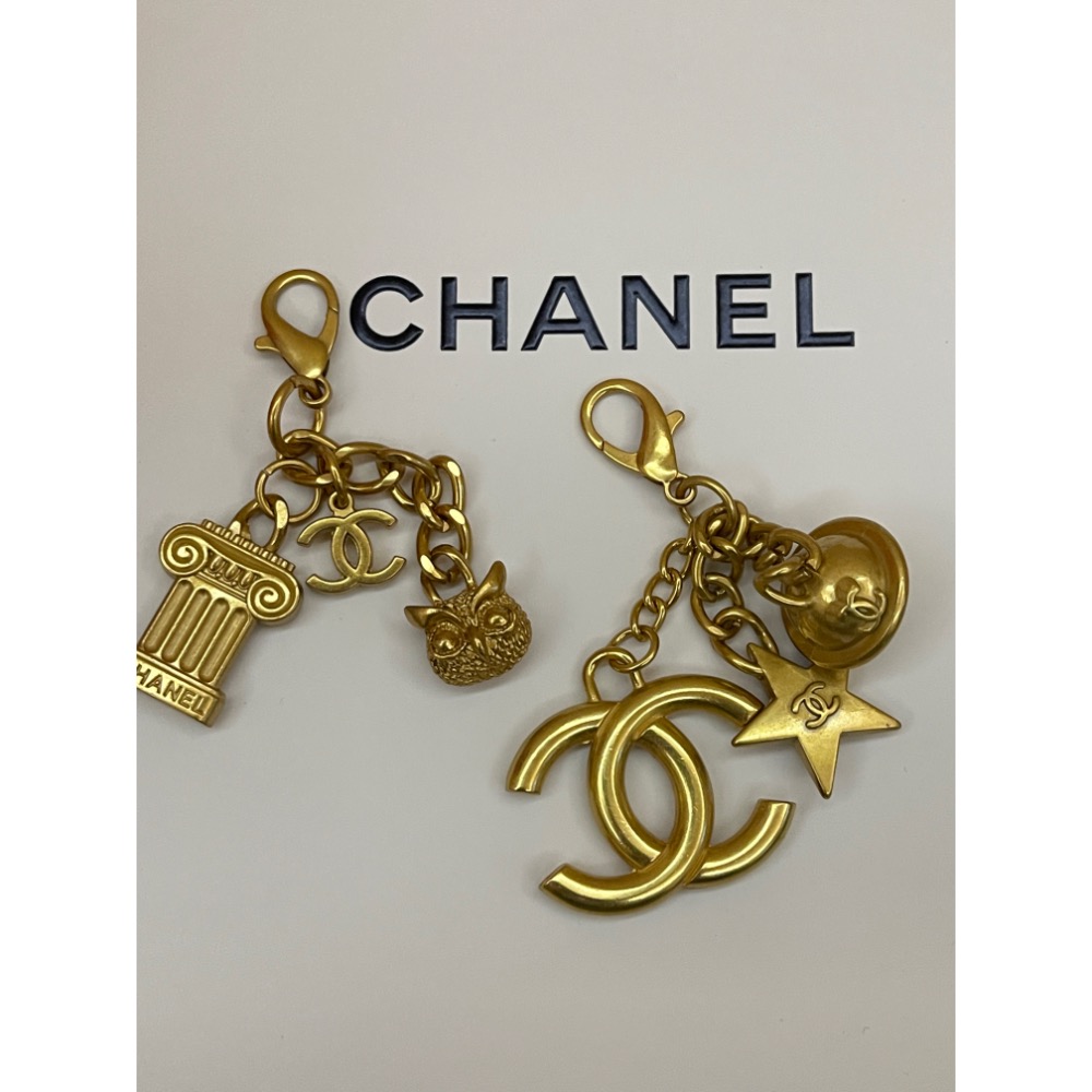 品牌VIP經典贈品MAKE UP系列💯 超美 雙C 復古金色 Chanel 純黃銅材質 星球 五角星 包包吊飾 鑰匙圈-細節圖5