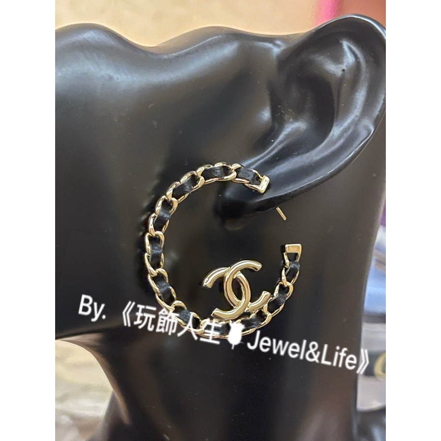 品牌經典💯 基本款 超美 大C圈 半圓 雙C 黑色皮革 Chanel 皮穿鍊 淡金色 二手 造型 耳環-細節圖8