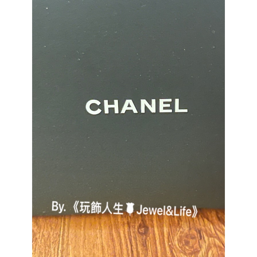 品牌VIP經典BEAUTE系列💯 超美 輕便 雙C Chanel 字母LOGO 粗拉鏈 太空棉防潑水材質 素面 化妝包-細節圖8