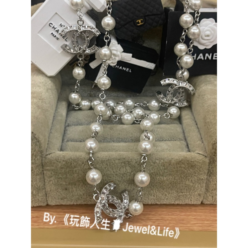 品牌系列💯超美 Chanel 高雅 氣質 大方 銀白配色 方形水鑽 雙C LOGO 珍珠 二手 造型 長項鍊 毛衣鍊