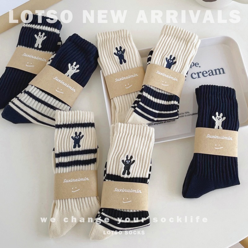 LOTSO SOCKS 日系刺繡招手兔中筒襪 堆堆襪 條紋襪 女襪 襪子 穿搭 LM076-細節圖2
