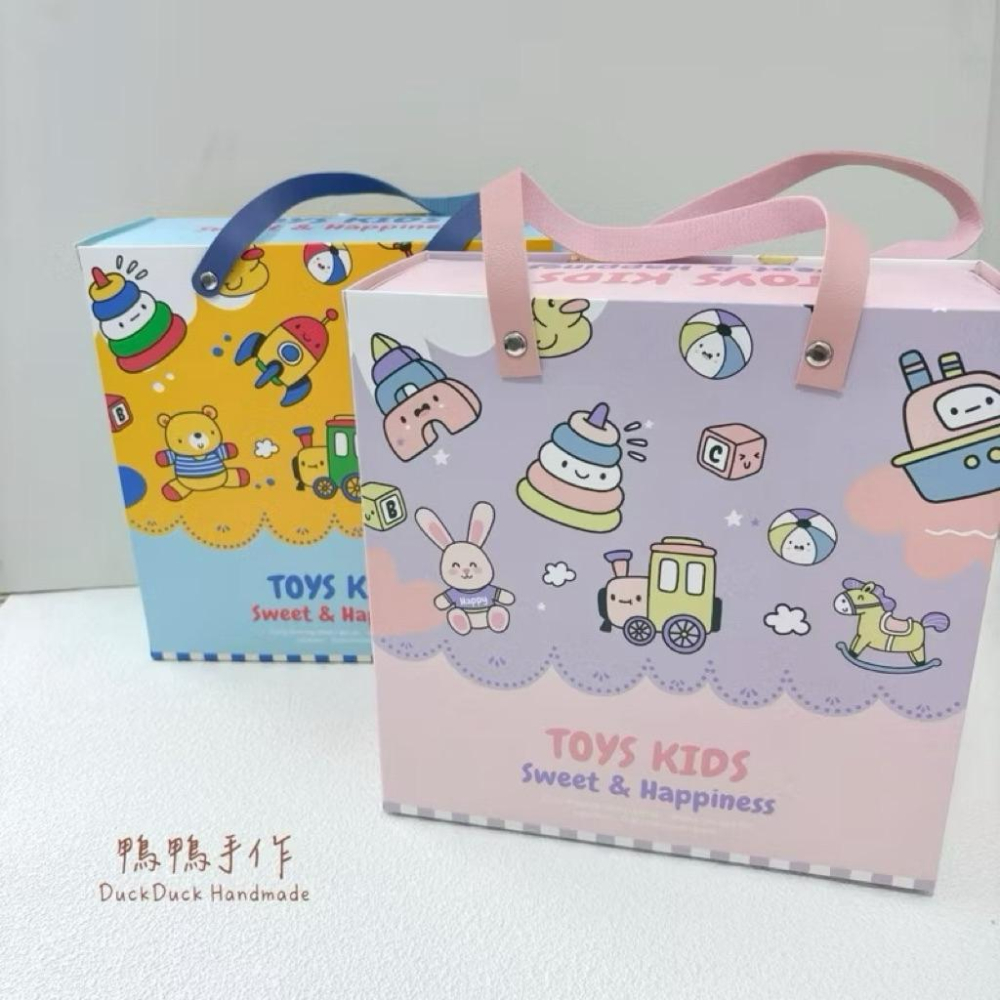 全館現貨!🔥可宅配到府🔥 彌月禮盒 圍兜禮盒 寶寶禮盒 手作圍兜 奶嘴練 安撫娃娃 安撫巾 新生兒禮盒 嬰兒禮盒-細節圖2