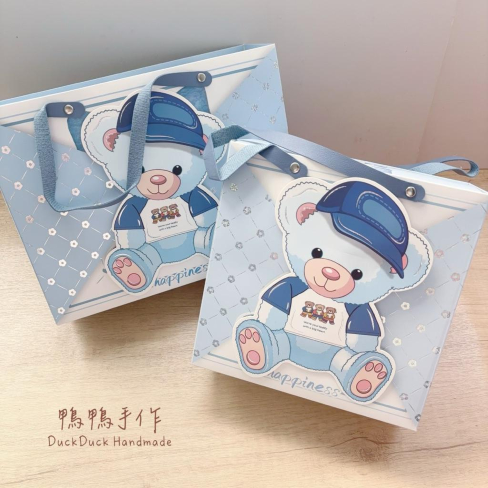 全館現貨!🔥可宅配到府🔥 彌月禮盒 圍兜禮盒 寶寶禮盒 手作圍兜 奶嘴練 安撫娃娃 安撫巾 新生兒禮盒 嬰兒禮盒-細節圖4