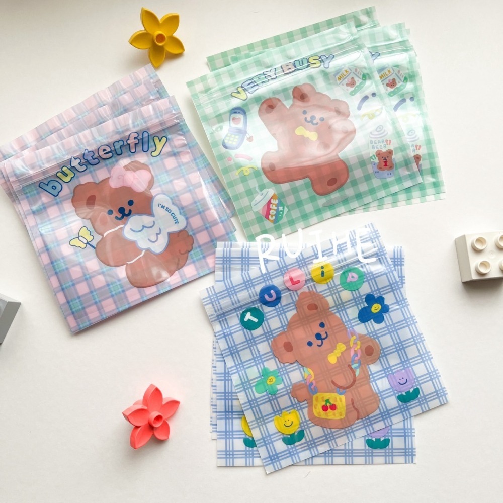 ✨台灣現貨✨格子小熊夾鏈袋 自封袋 禮物袋 收納袋 創意可愛小熊 零食密封袋 少女心食品餅乾糖果袋 小號雜物包裝整理袋-細節圖3