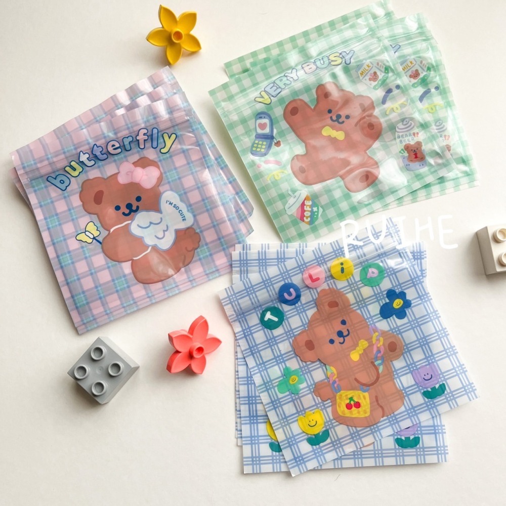✨台灣現貨✨格子小熊夾鏈袋 自封袋 禮物袋 收納袋 創意可愛小熊 零食密封袋 少女心食品餅乾糖果袋 小號雜物包裝整理袋-細節圖6