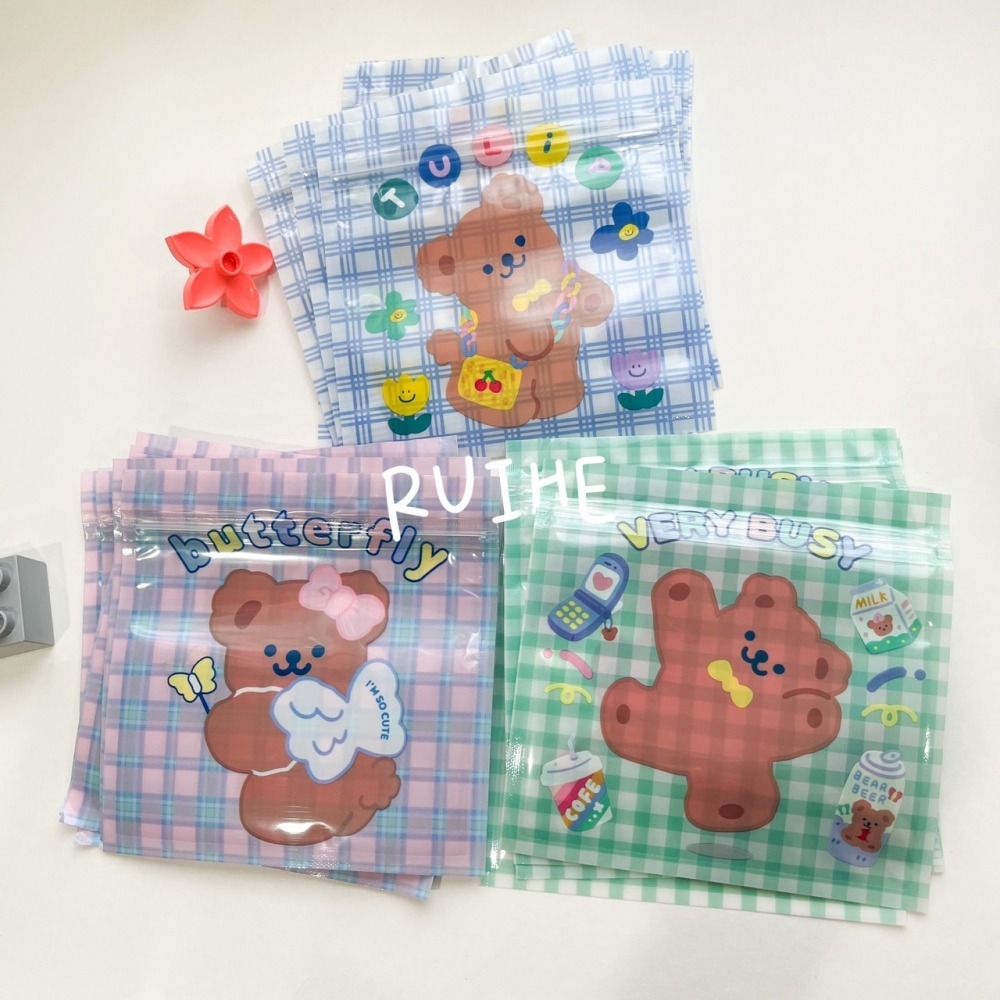 ✨台灣現貨✨格子小熊夾鏈袋 自封袋 禮物袋 收納袋 創意可愛小熊 零食密封袋 少女心食品餅乾糖果袋 小號雜物包裝整理袋-細節圖10