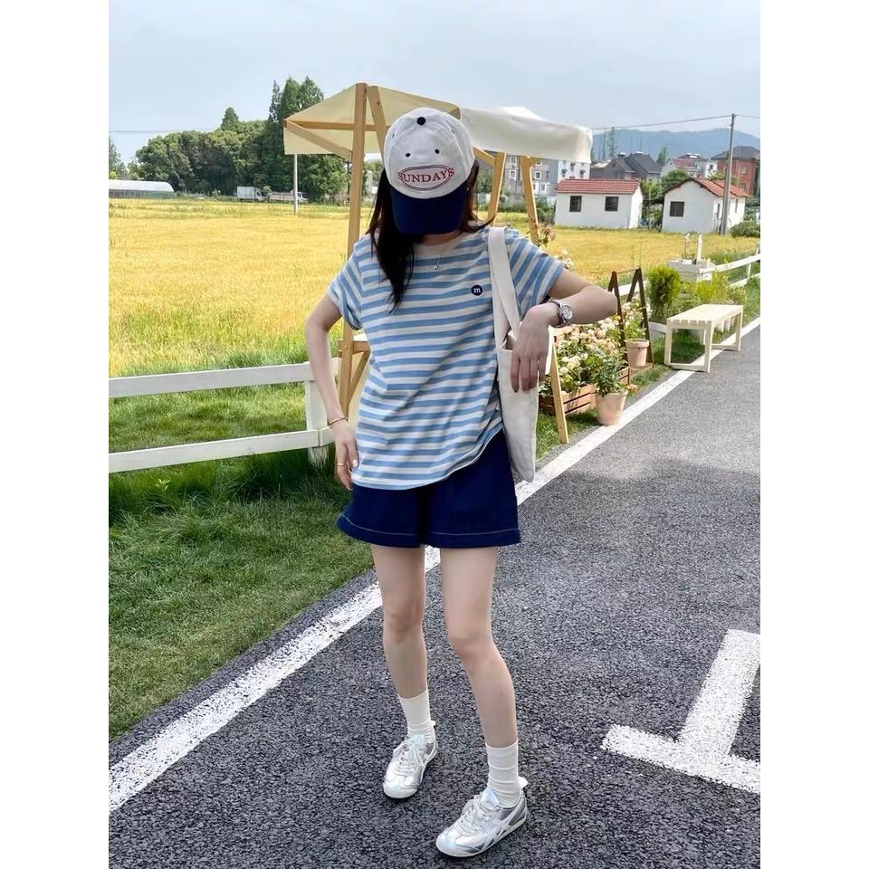 奈看服飾/100%棉 刺繡M字母baby藍條紋寬鬆Tee 短袖/T恤 上衣-細節圖6