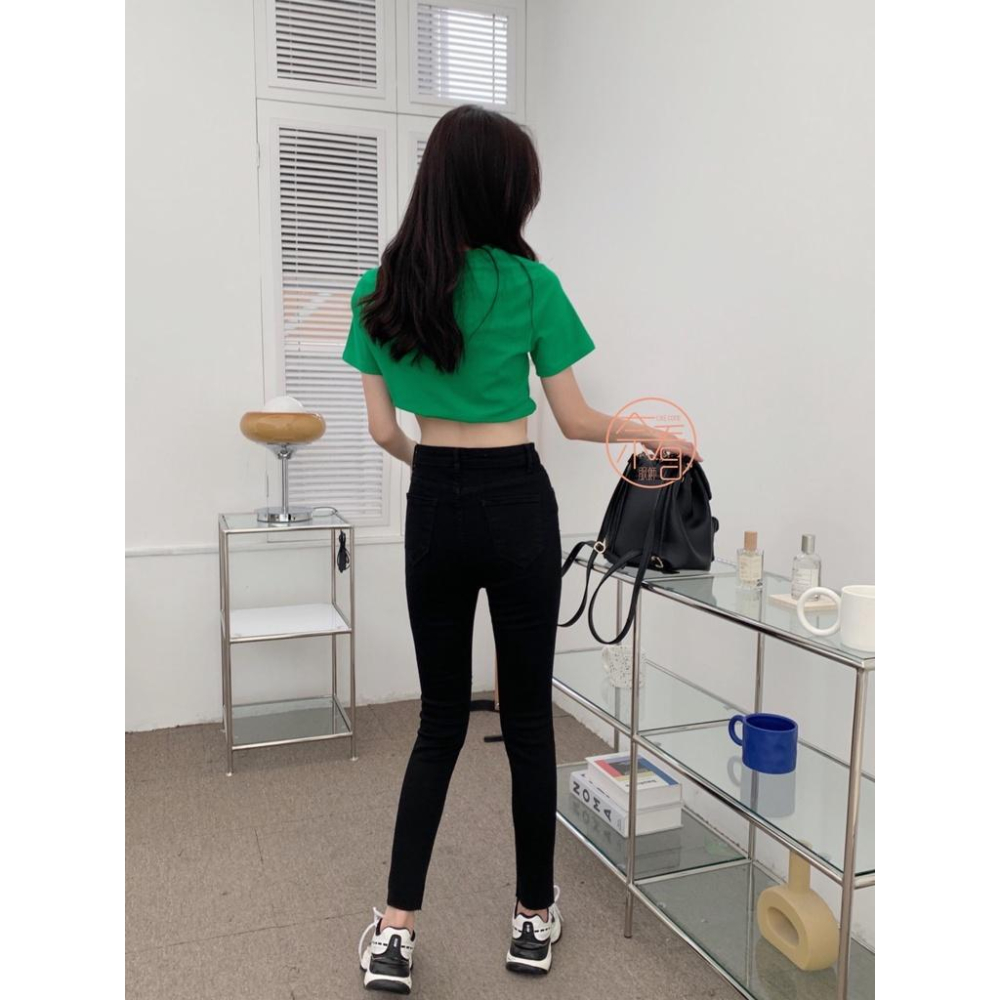 奈看服飾/自定款 吃肉肉黑色牛仔褲 激瘦視覺感 時髦彈力9分小黑褲 牛仔褲-細節圖9