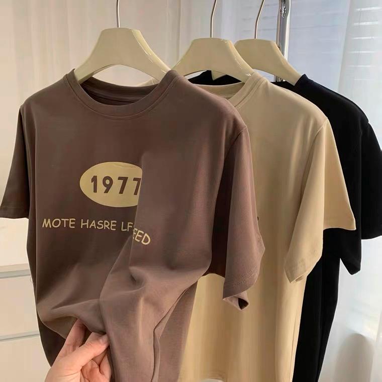 奈看服飾/現貨~最好搭的奶茶大地色系韓風Tee 棉質短袖-細節圖8