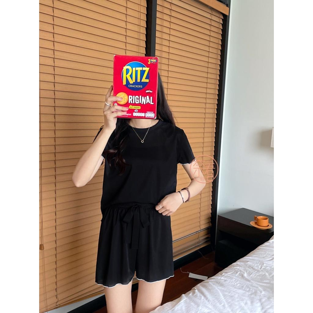 奈看服飾/現貨~二件組滾邊甜美薄款冰絲套裝睡衣/居家服-細節圖4