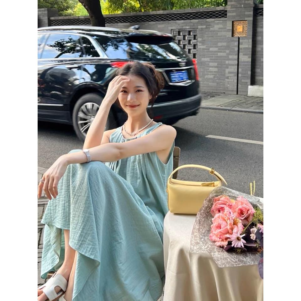 奈看服飾/唯美氣質必買款 美翻baby藍掛脖洋裝裙 度假休閒裙-細節圖4