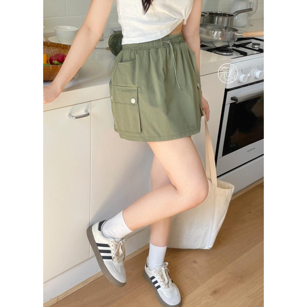 奈看服飾/ 顯瘦好搭鬆緊腰工裝裙 三色可選 裙子 半身裙 A字裙-細節圖3