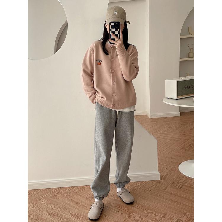 奈看服飾/ 每一色都漂亮的可愛刺繡南瓜字母毛衣外套 韓風百搭款 女孩必備-細節圖6