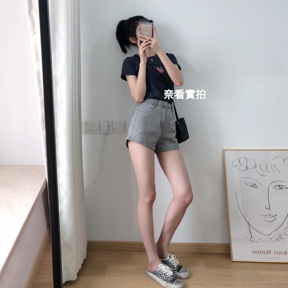 奈看服飾/灰有貨了﹣3k顯瘦感/獨特太空灰~彈力十足有在認真幫你顯瘦的A字🔥熱褲🔥-細節圖3