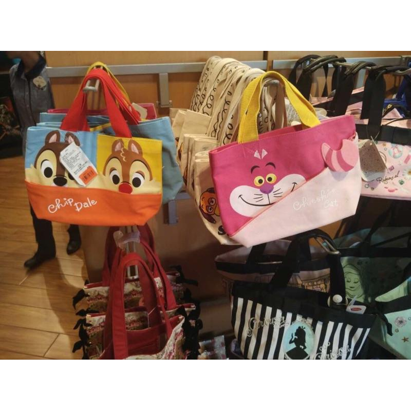 《代購》迪士尼商店 米奇米妮 奇奇蒂蒂 維尼瑪麗貓 提袋 化妝包 小餐袋 手提袋手提包 可放手機 有觸控-細節圖4