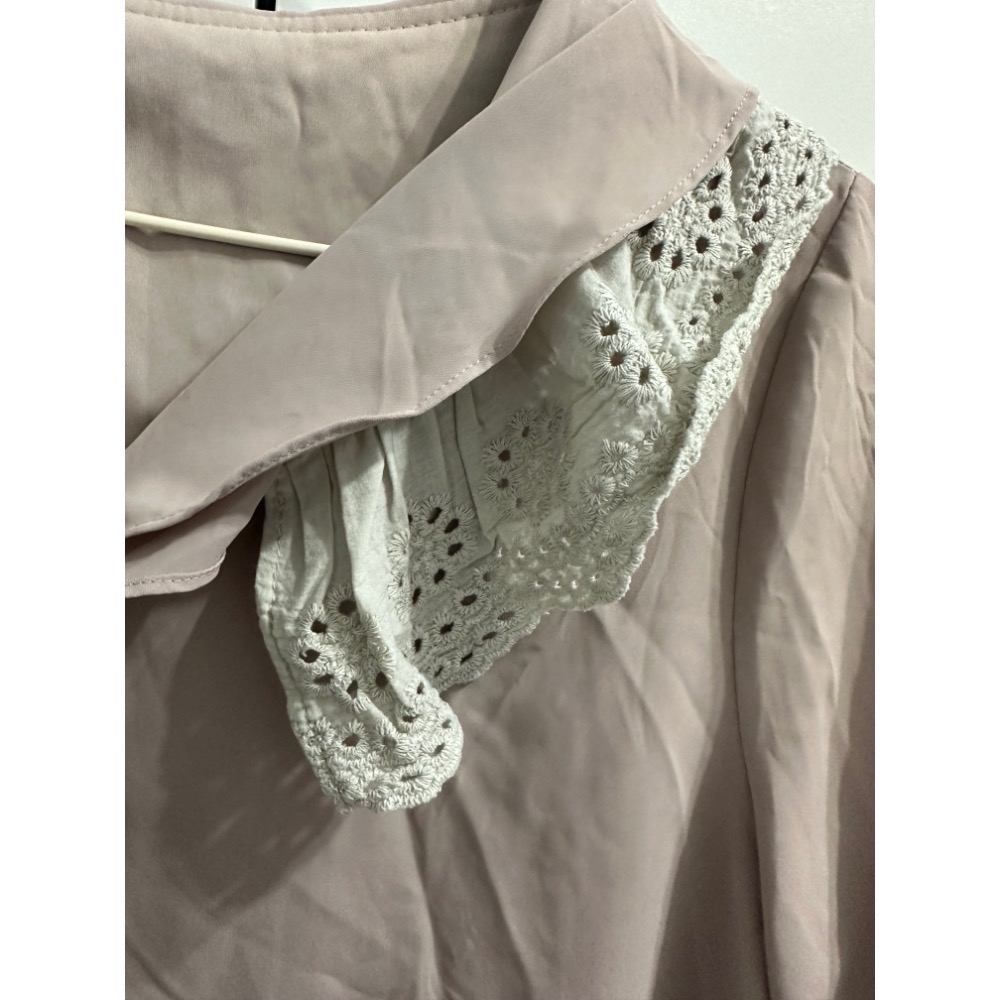 編號15 雪紡上衣 娃娃領 翻領蕾絲設計-細節圖2