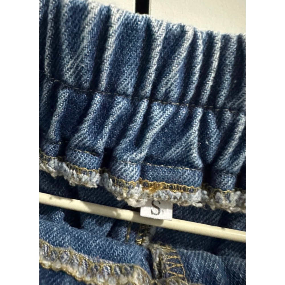 ￼編號14 韓國設計🇰🇷撞色口袋顯瘦牛仔短褲（S碼）-細節圖3