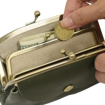 日本Kanmi~~水玉點點口金萬用包~~-細節圖5