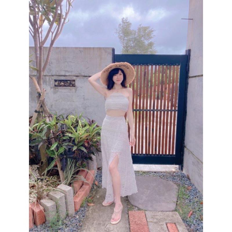 YAN女裝現貨！漫步夏日 蕾絲雕花上衣+長裙兩件套 渡假 長裙兩件套 蕾絲雕花 沙灘洋裝 度假洋裝 蕾絲套裝-細節圖3