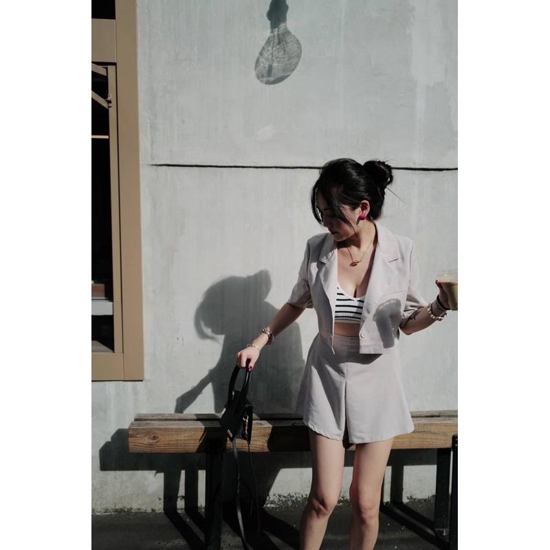 YAN女裝現貨實拍 自訂款 套裝 西裝外套+褲裙套裝 百搭 素面 休閒 基本款 彩色方塊 ootd aifei-細節圖2