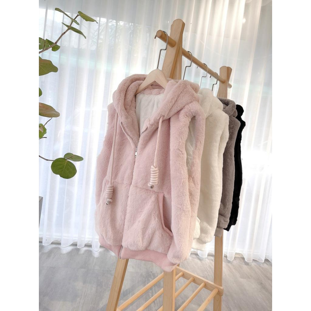 現貨~獨家款!韓版 秋冬必備 超可愛 熊寶寶 舒服 保暖 抽繩 連帽 寬鬆 背心 熊寶寶背心 彩色方塊 OOTD-細節圖2