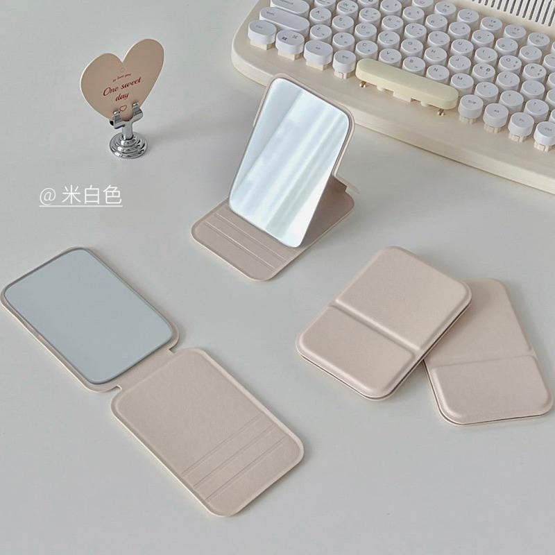 🆈🅰🅽現貨實拍 迷你外出鏡子 ins桌面化妝鏡純色pu皮簡約便攜式高清手持可折疊學生台式梳妝鏡子-細節圖6