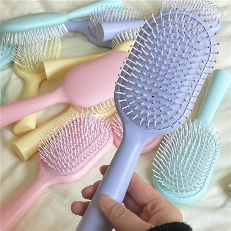 🆈🅰🅽現貨實拍 韓國糖果色梳子 糖果色氣墊梳子 耐用髮梳 防水頭梳 頭皮按摩梳-細節圖7