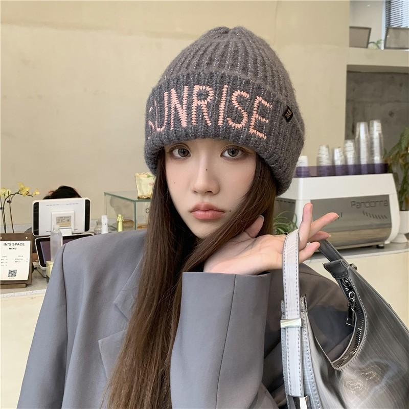 🆈🅰🅽現貨實拍  針織毛帽 針織帽女秋冬保暖包頭冷帽韓版百搭街頭潮牌毛帽凹造型顯臉小 秋冬-細節圖8