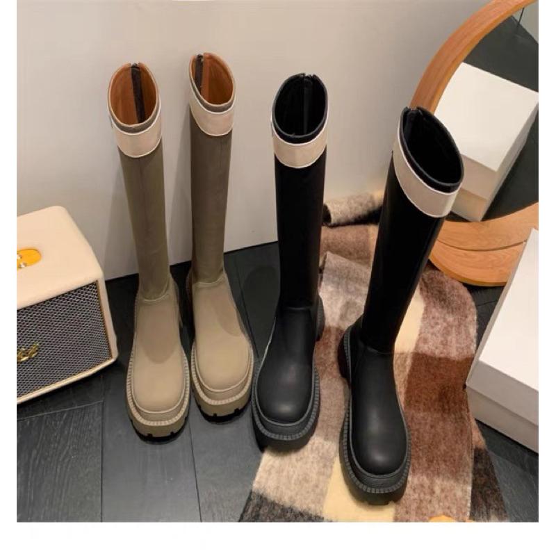 🆈🅰🅽現貨實拍 黑色長靴女2023秋冬新款拼色字母休閒長靴英倫風厚底高筒騎士靴-細節圖7