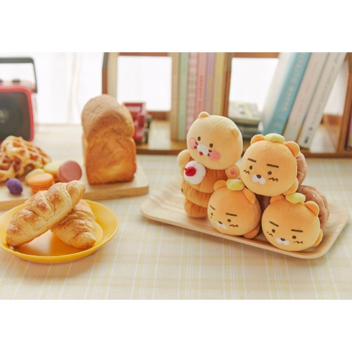 [KAKAO FRIENDS] 萊恩 可頌 娃娃 螺旋麵包 吊飾 韓國 韓國代購 RYAN 絕版 限量 偷偷摸摸🐢