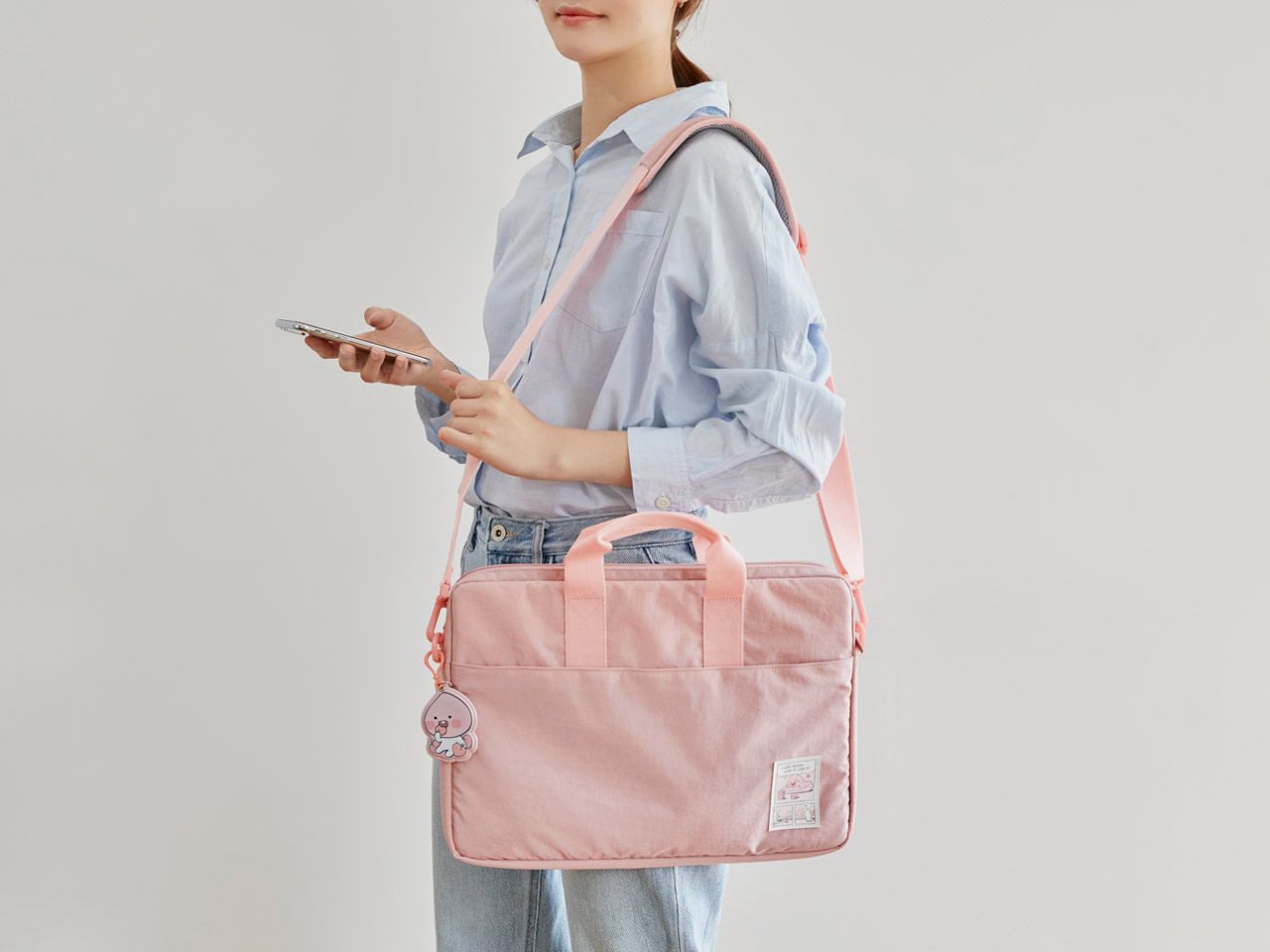 [KAKAO FRIENDS] 桃子 筆電包 包包 單肩包 韓國 韓國代購 屁桃 絕版 限量 公事包 偷偷摸摸🐢