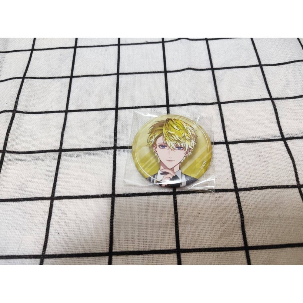 (出清、現貨) 日版 彩虹社 EN Luxiem  Noctyx 立牌 徽章 吊飾 特典-規格圖1