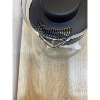 **愛洛奇**Hario-V60好握01黑色咖啡壺/450ml(型號：VCS-01B)-細節圖2