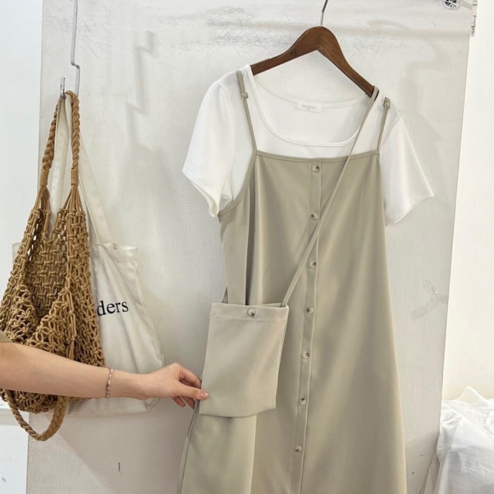 janouseᰔ-素面排釦細肩短洋(附小包) 4 COLORS ! 素面氣質短洋 / 日系洋裝 / 短洋裝-細節圖3