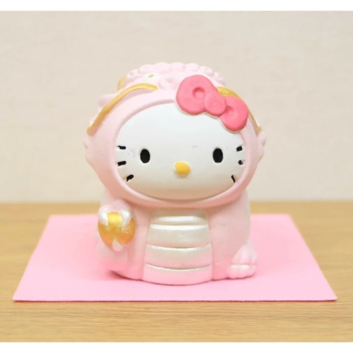 Hello kitty 龍年 日本博多人形擺飾