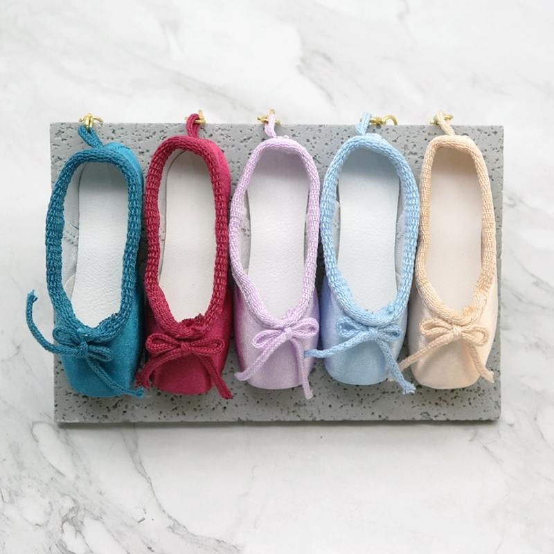 🔥美麗精緻🔥迷你芭雷舞鞋 芭蕾舞蹈鞋鑰匙圈 鑰匙扣 舞蹈 禮品 送禮 吊飾 擺飾 生日禮物 交換禮物 小舞鞋-細節圖5