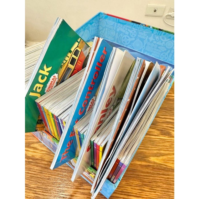 蘿絲車庫：二手 盒裝 湯馬士小火車65本讀本-細節圖5