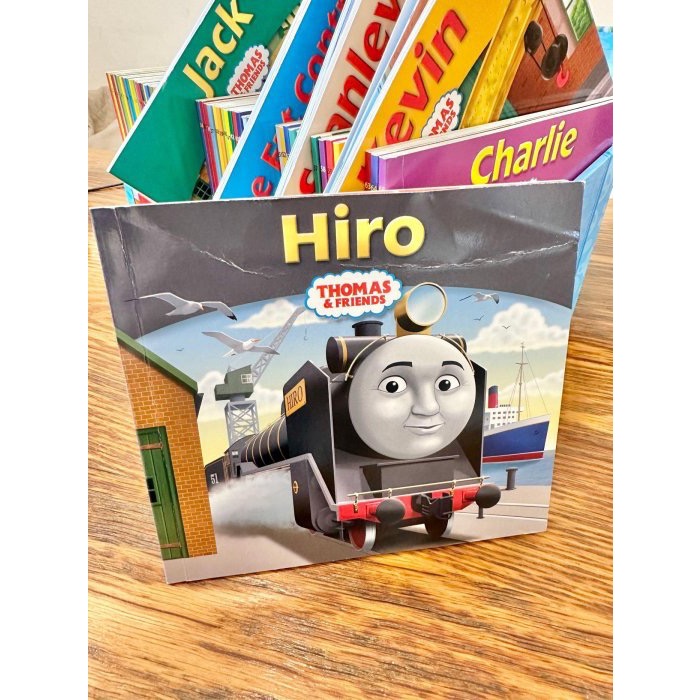 蘿絲車庫：二手 盒裝 湯馬士小火車65本讀本-細節圖6