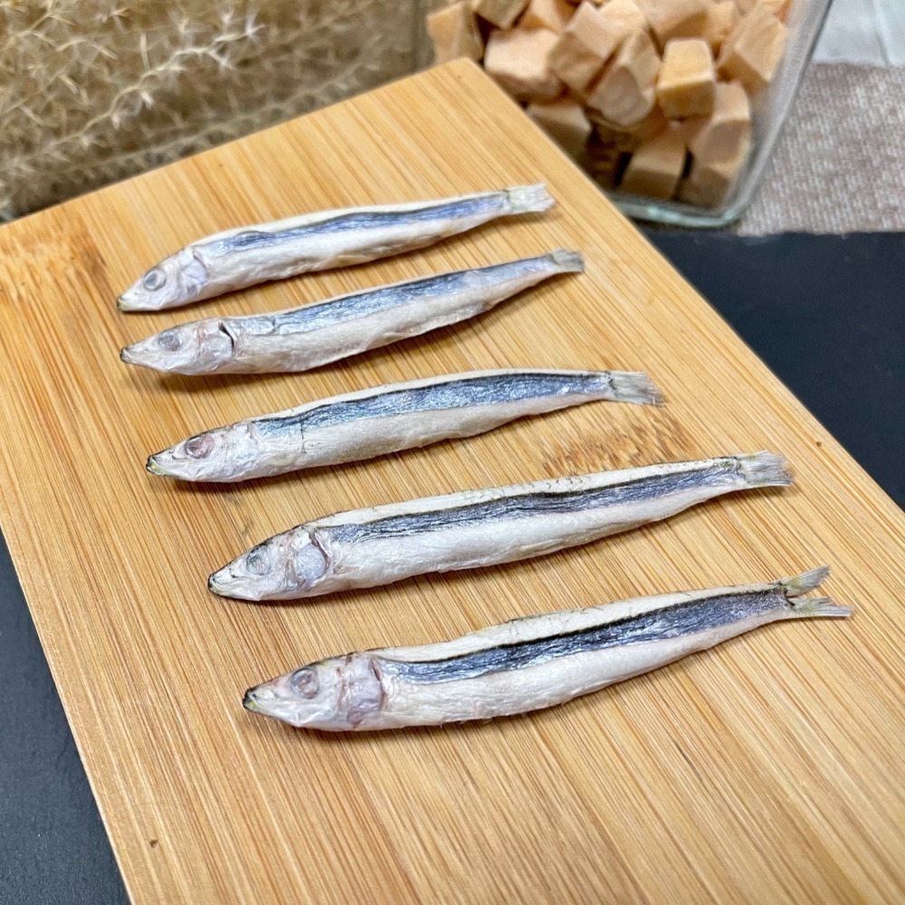 【朵家毛食堂】丁香魚 冷凍乾燥 凍乾 小魚乾 寵物零食 貓咪純肉凍乾零食 小型犬 老犬 凍乾零食 檢驗合格 寵物凍乾-細節圖2
