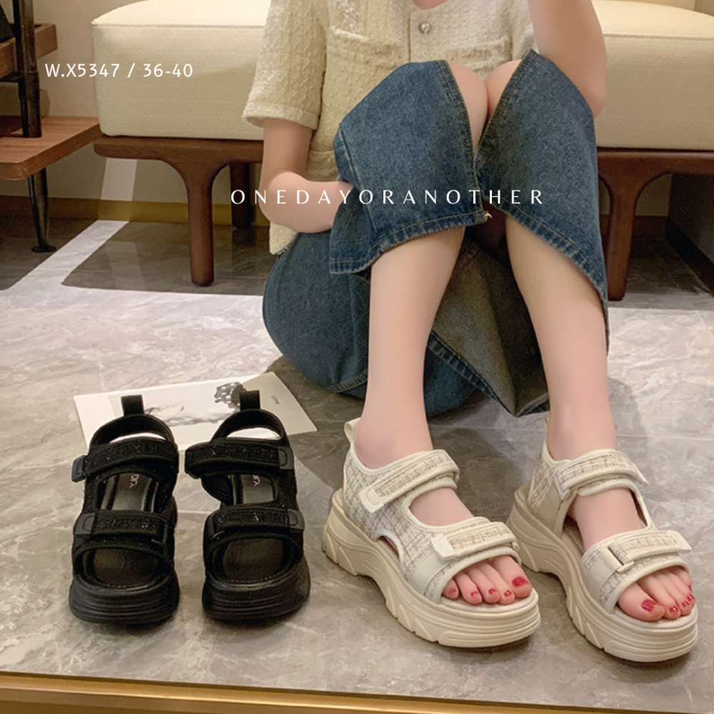 小香風❤復古厚底運動涼鞋【台灣賣家台灣出貨】魔鬼氈 一字涼鞋 拖鞋 休閒涼鞋 增高 鬆糕底 松高涼鞋 一片一版潮流-細節圖2